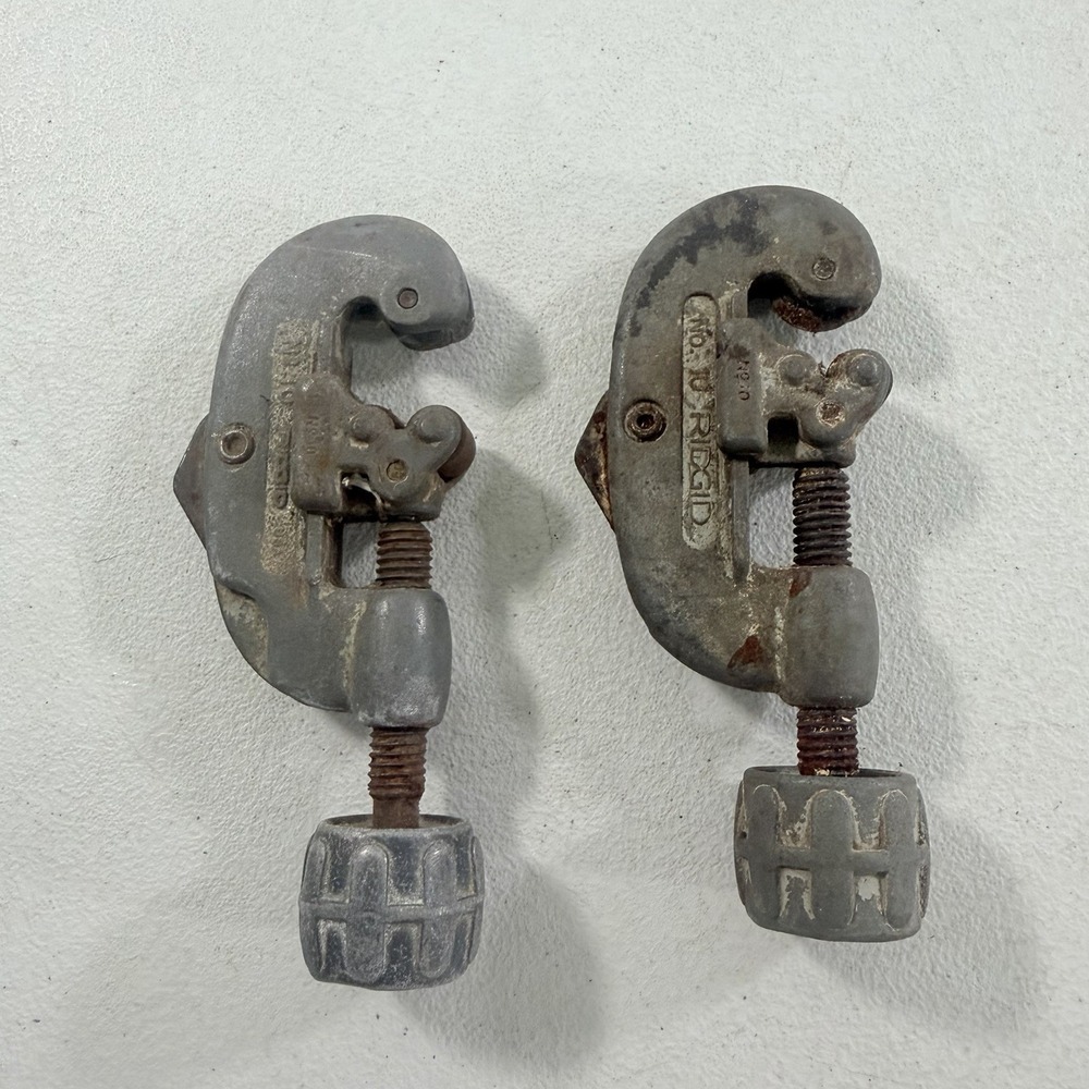 Lot Of 2 Ridgid No.10 Tubing Cutter 1/8" Thru 1" Capacity 1 Stuck READ